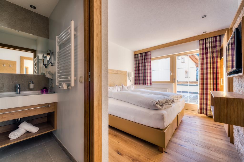 Bischoferhaus Lejlighed Serfaus Værelse billede